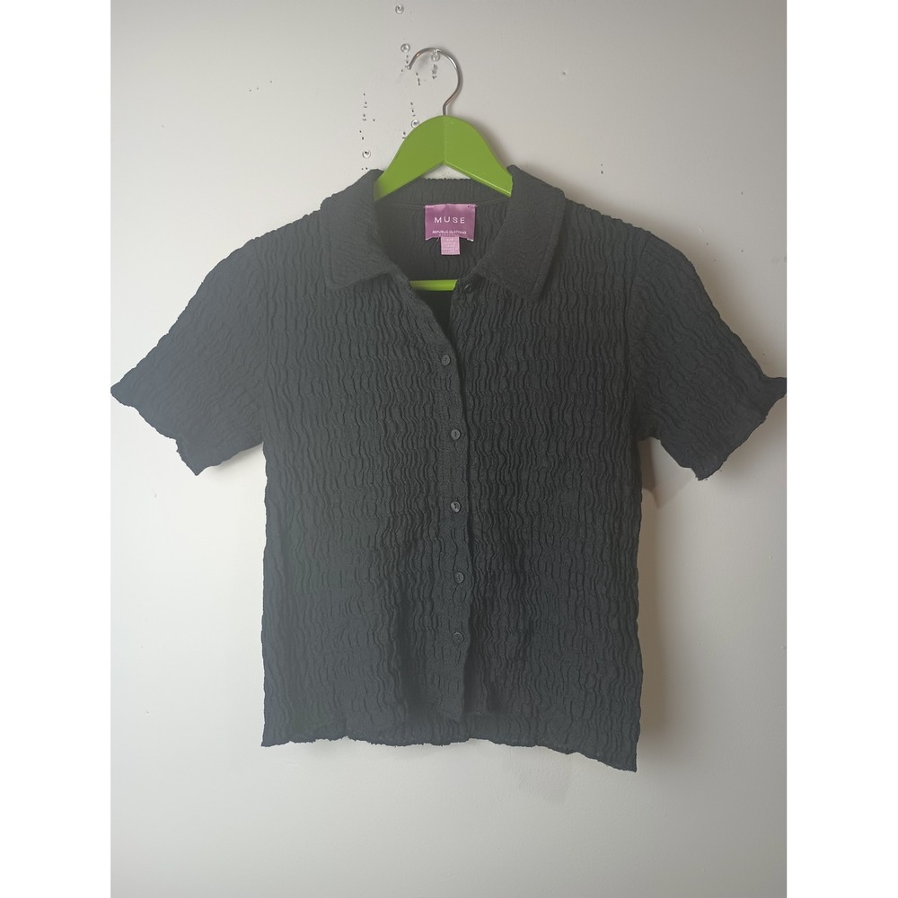 Muse Republic Clothing Black Crinkle Popcorn Texture Button Down Top Small